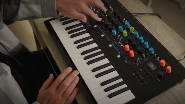 Woody Piano Shack vs. KORG Minilogue XD: Analog Grit Meets Digital Tricks