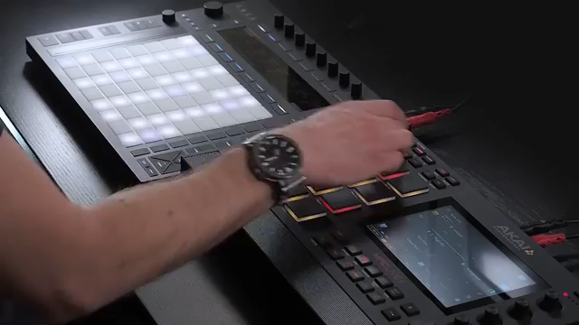sinewaymusic’s Beat Battle Royale: Push 3 vs. MPC Live II