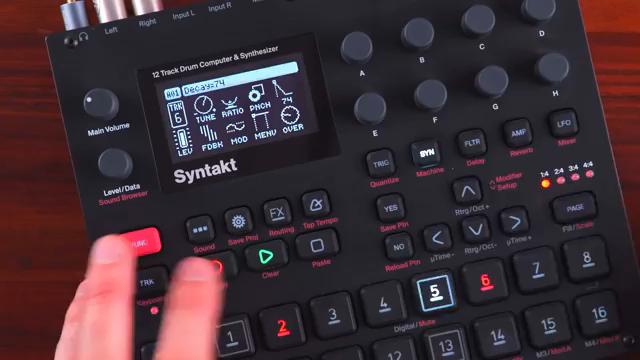 Let's just effects the analog drums. So everything is playing. Effects, boom, boom, boom, boom.