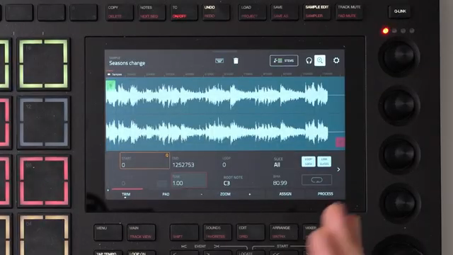 Chris Laps Unleashes Phone Sampling Wizardry on the MPC Live 3