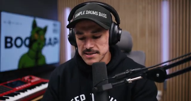 I could use this dial knob and the zoom knob right here to precisely adjust the start point of each slice.