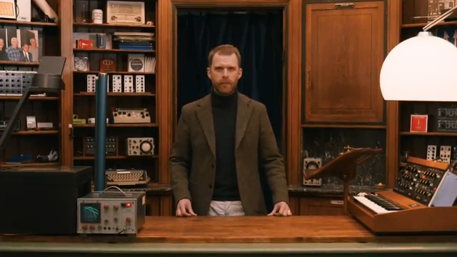 How to control and articulate a note over time, and how you yourself can become a part of the circuit.