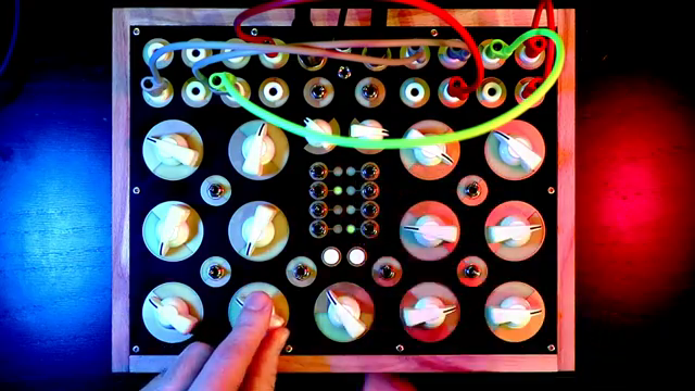 Röntgen lies comfortably in the experimental or esoteric side of synthesisers.