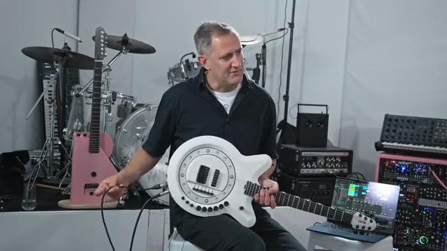 Andrew Huang Spins Up Chaos: The Circle Guitar Like You’ve Never Seen It