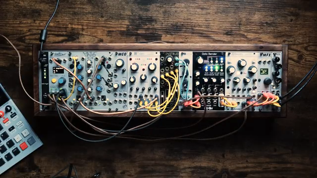 Each of the four outputs has the same waveform and the same frequency, but we can shift the phase of each output relative to one another.