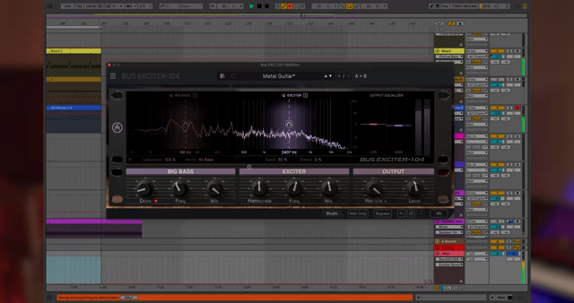 The visualizer displays the spectral content of both wet and dry signals.