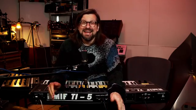 HAINBACH vs. Soviet Juno: The RMIF TI-5 Synthesizer Gets a Proper Rinsing