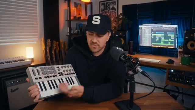 Now, I don't know about you, but the Studio Instrument Collection really sells me on this keyboard.