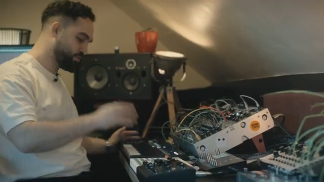 Voltage Labs: Altinbas’ No-Laptop Live Rig – An Aussie’s Dream Jam Box