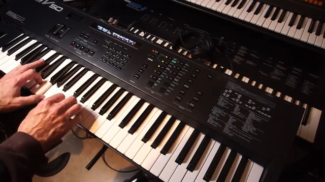 And as I mentioned earlier, it has drums, but very boring drums and short samples as well.