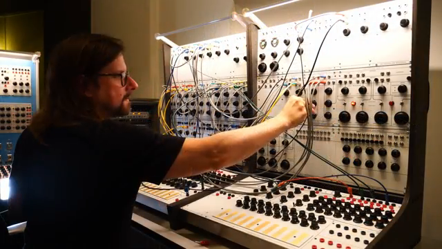 HAINBACH and the Sonic Time Machines: Buchla Modulars Through Fog and Memory